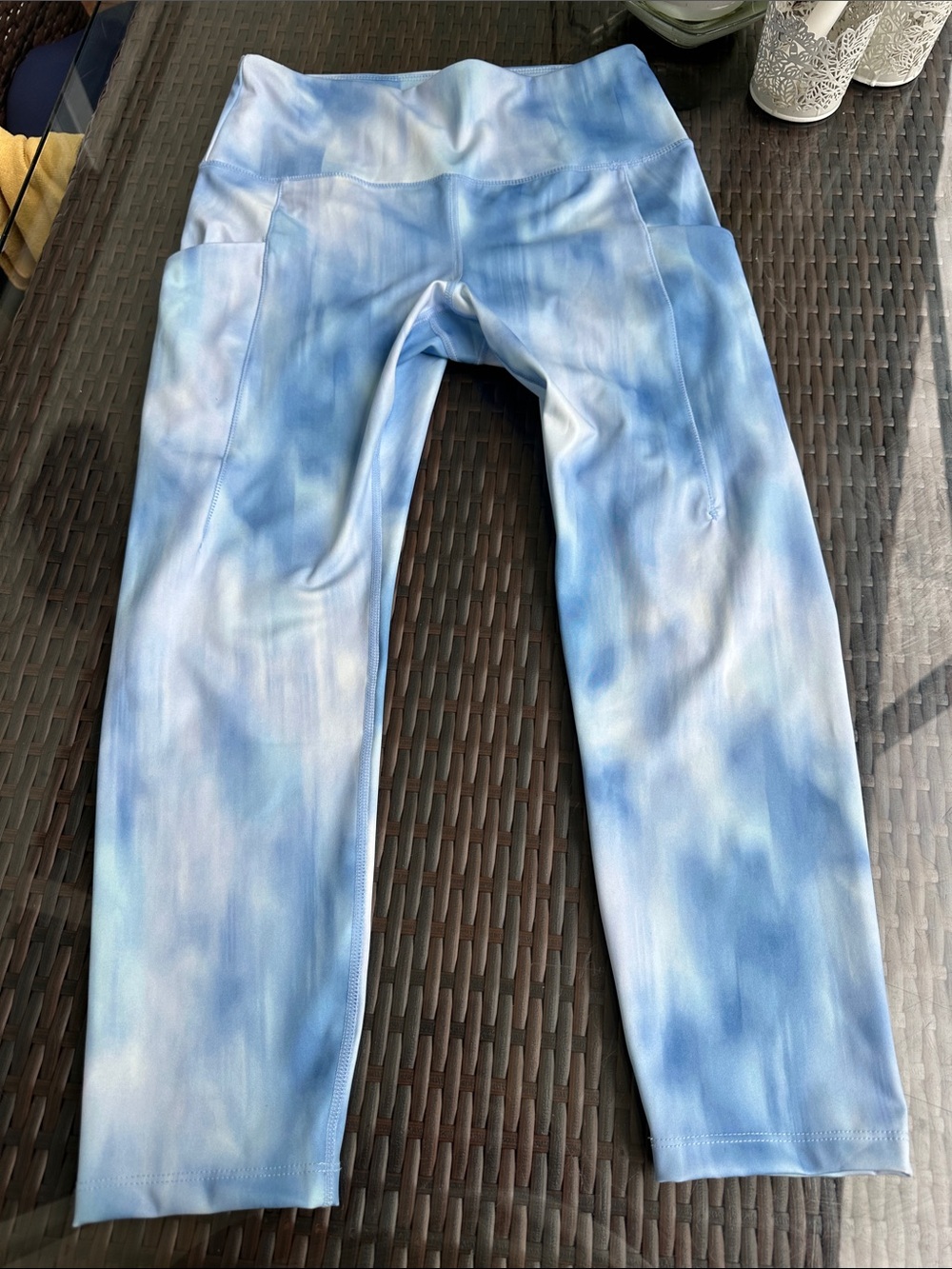 NWOT Layer 8, Women’s Light Blue Tie-Dye Capri Leggings